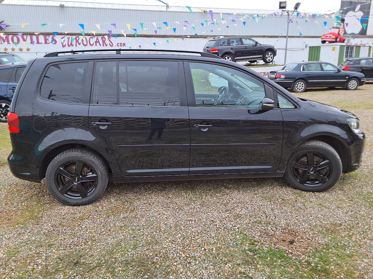 Volkswagem Tourant  7 plazas  Año 2010